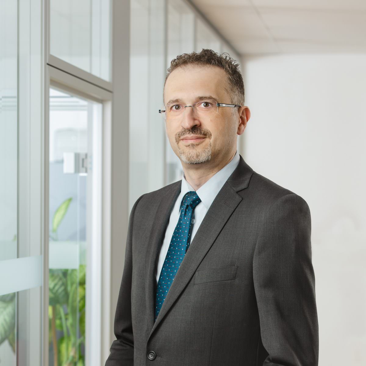 Portrait: Dr. Andreas Vögele